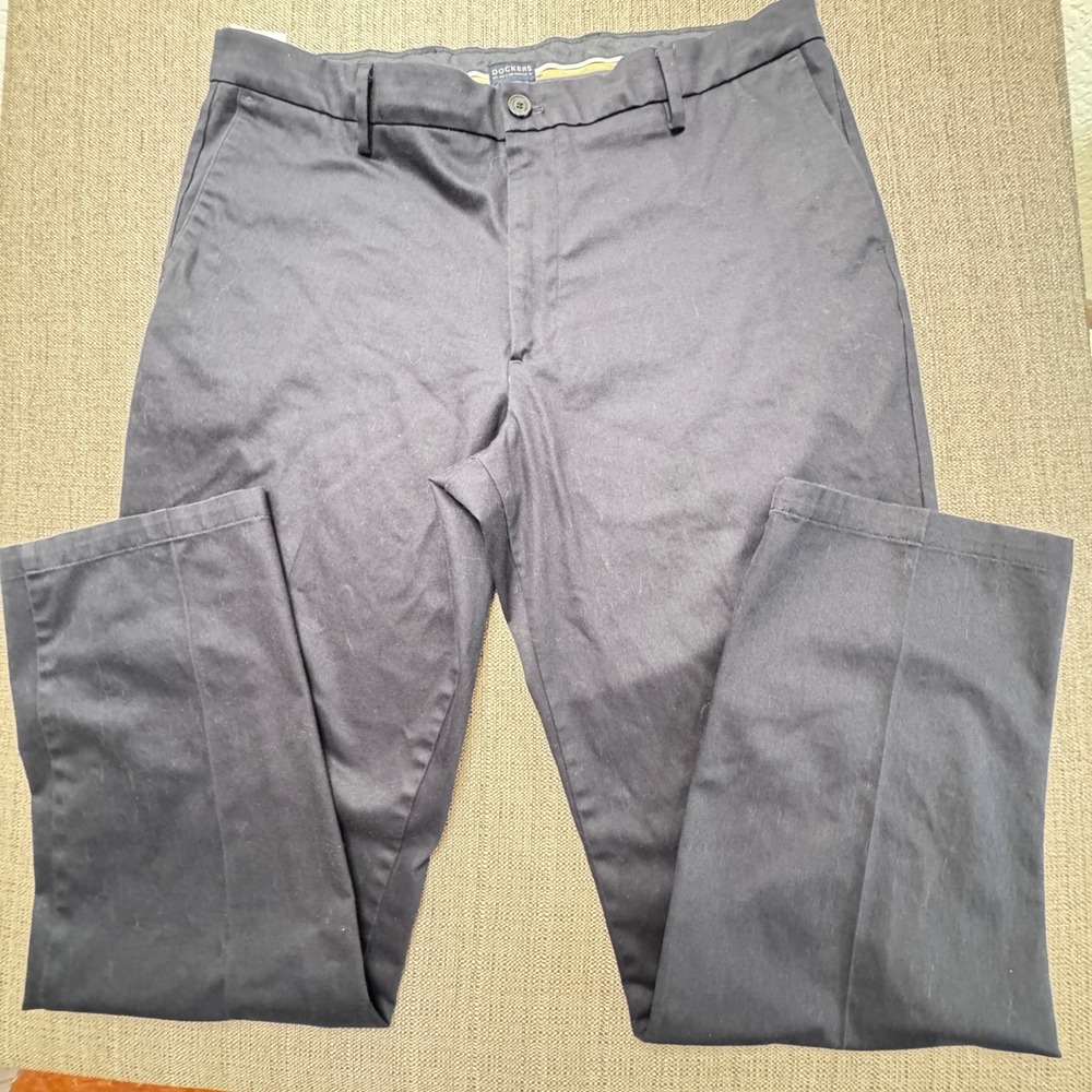Dockers Mens Signature Khaki Classic Fit Navy Blue Stretch Pants 38x34 594100003